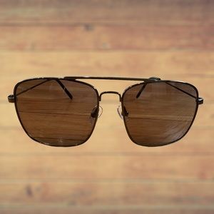 NWOT Foster Grant Black Sunglasses